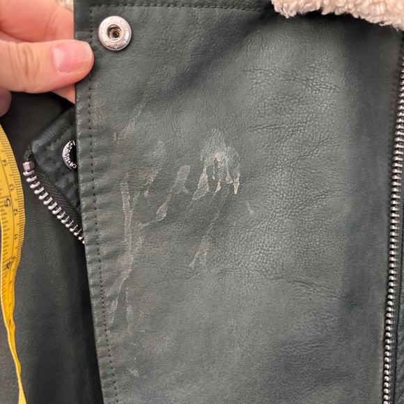 Levi Strauss Faux Leather Jacket - Picture 7 of 9